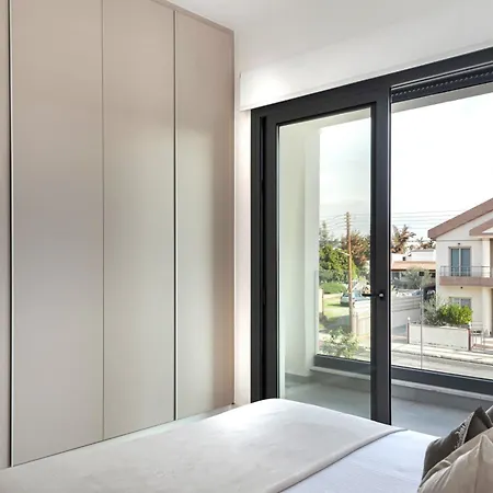 Phaedrus Living Opalia Residences Ruby לימסול